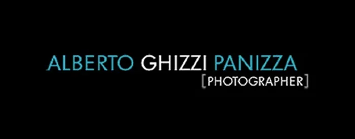 Logo del fotografo Alberto Ghizzi Panizza prima dell'intervento di Den Design • Design per distinguerti